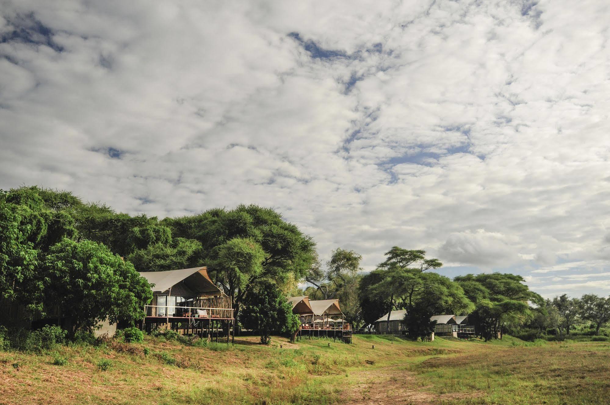 Anabezi Camp Hotel Jeki Exterior photo
